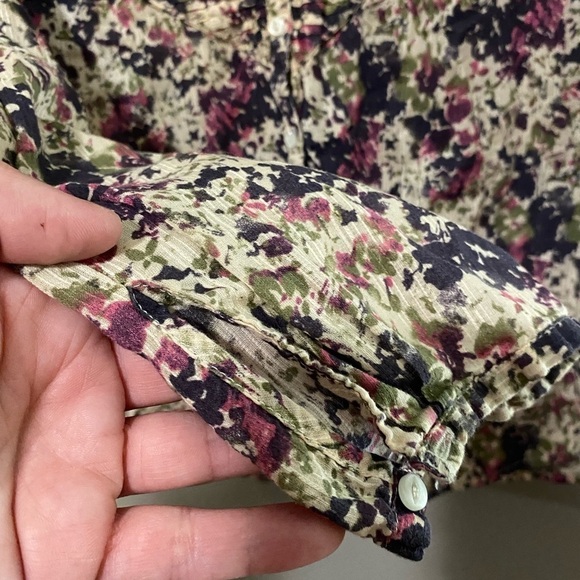 Eddie Bauer pin-tuck bib Long Sleeve Button Up Floral Blouse  size L - Picture 5 of 7